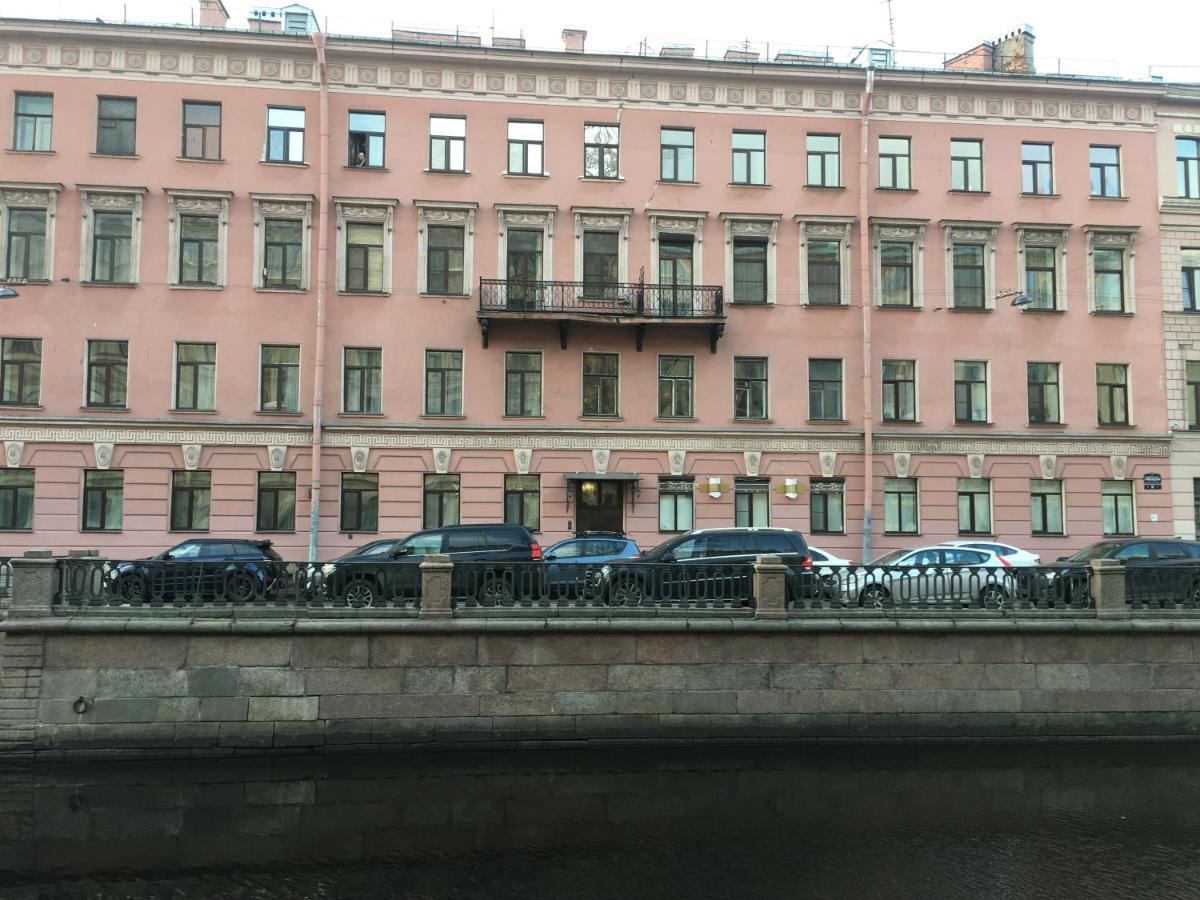 Griboedov House Bed and Breakfast Sankt Petersburg Exteriör bild